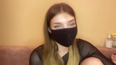 Emily online show from April 8, 6:32 pm