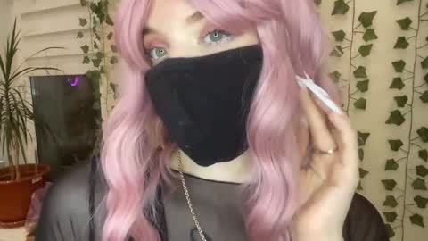 Emily online show from April 9, 4:12 pm