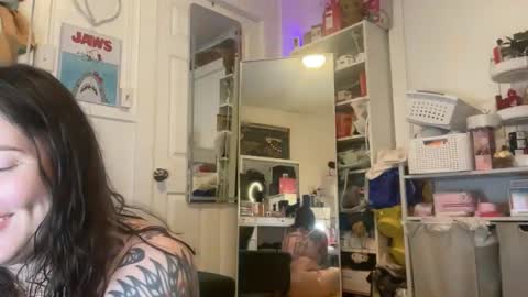 Elle online show from April 16, 10:01 pm