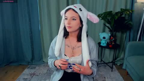 Linda online show from April 9, 8:20 am