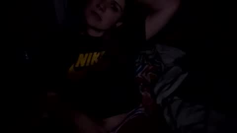 twitchinwhore online show from November 8, 6:40 am