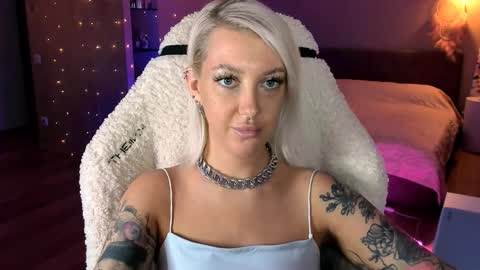 Miley online show from November 29, 11:03 am