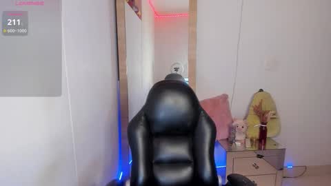 tylor_love online show from March 26, 10:22 pm