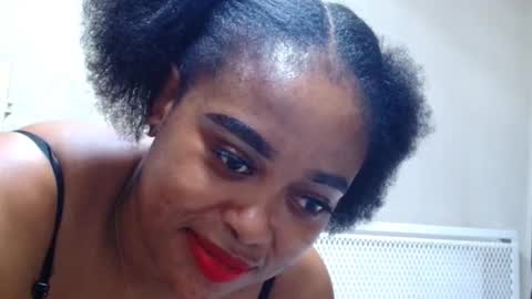 tyrahotxxx online show from March 7, 9:27 am