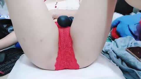 umi_sweet online show from May 16, 9:45 am