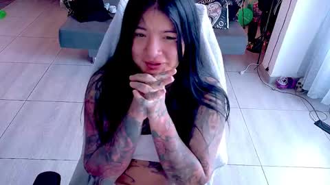 Franchesca  online show from January 12, 12:43 pm