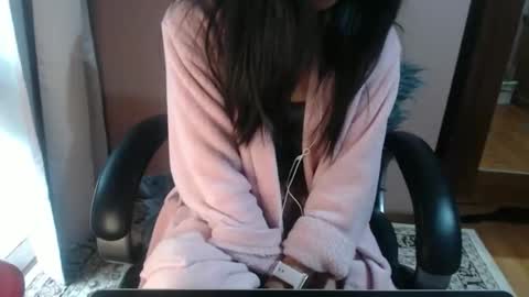 unlimitedloving online show from November 16, 2:35 am