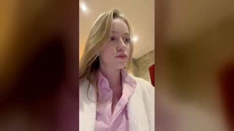UnnaBella online show from May 23, 11:36 pm