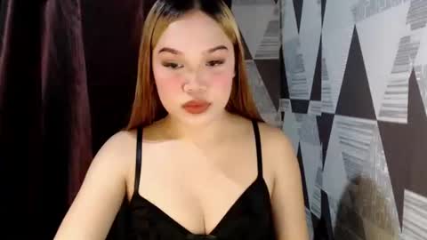 Snapshot of ur_anarosesexdoll chatting on October 13, 6:10 pm anarose online show from October 13, 6:10 pm
