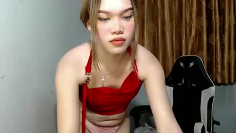 Snapshot of ur_anarosesexdoll chatting on February 26, 2:59 pm anarose online show from February 26, 2:59 pm