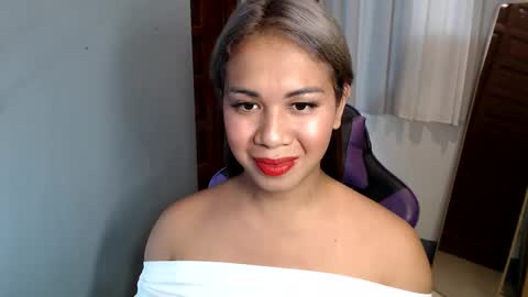 Vee online show from February 2, 4:54 pm