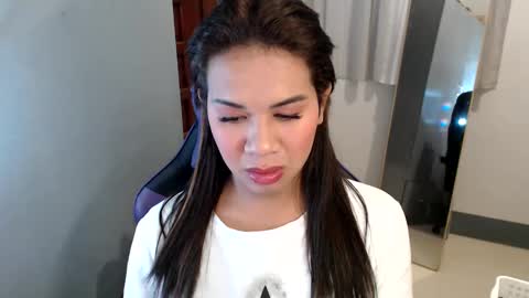 Vee online show from January 2, 12:46 pm