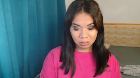 Vee online show from October 20, 7:06 pm