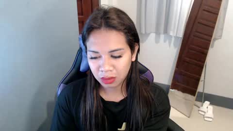 Vee online show from January 10, 2:25 am