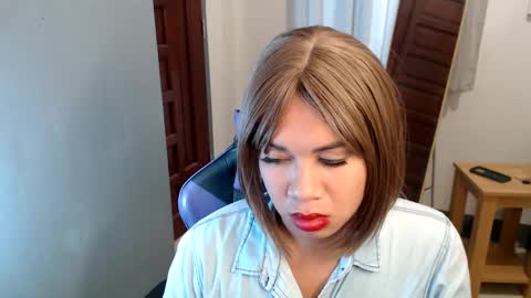 Vee online show from January 23, 3:43 pm