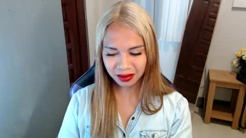 Vee online show from January 22, 2:56 pm