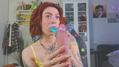 Olivia Kaufman online show from May 26, 6:07 pm