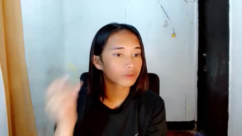 Ellie online show from March 13, 9:05 pm