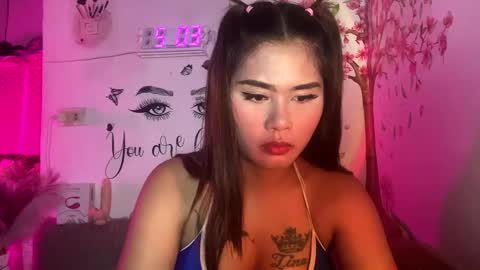 HelloIm  Girly online show from April 30, 8:57 pm