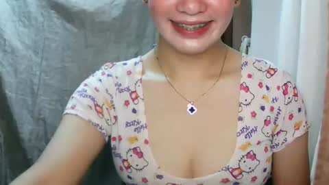 ur_yassy online show from May 24, 5:06 am