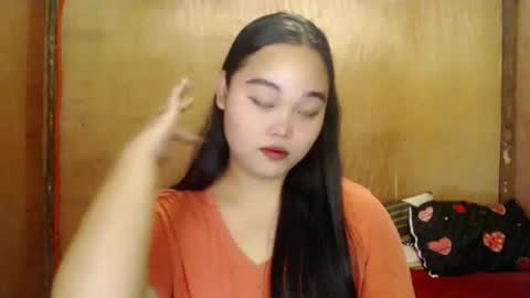 Snapshot of urasian_hotchix69 chatting on December 14, 6:13 am Lycah online show from December 14, 6:13 am