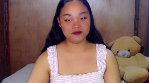 Snapshot of urasian_hotchix69 chatting on September 18, 10:30 pm Lycah online show from September 18, 10:30 pm