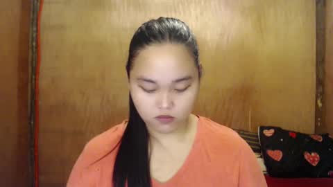 Snapshot of urasian_hotchix69 chatting on December 12, 7:04 pm Lycah online show from December 12, 7:04 pm