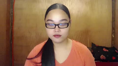Snapshot of urasian_hotchix69 chatting on December 13, 4:49 pm Lycah online show from December 13, 4:49 pm