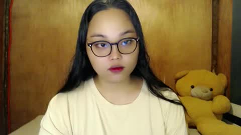 Snapshot of urasian_hotchix69 chatting on September 12, 9:40 am Lycah online show from September 12, 9:40 am