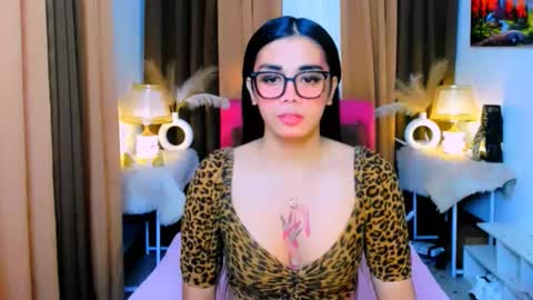 Olivia online show from January 7, 3:43 am