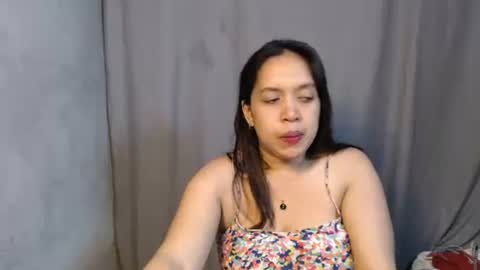 urasiandreamgirl08 online show from November 17, 3:35 pm