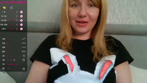 Snapshot of urbadkitty chatting on February 24, 6:25 am urbadkitty online show from February 24, 6:25 am