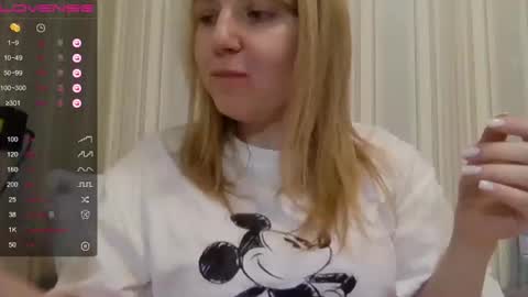 Snapshot of urbadkitty chatting on January 23, 1:13 pm urbadkitty online show from January 23, 1:13 pm
