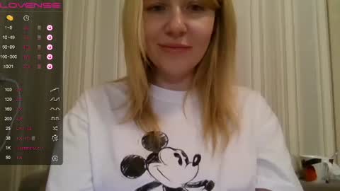 Snapshot of urbadkitty chatting on February 23, 11:47 am urbadkitty online show from February 23, 11:47 am