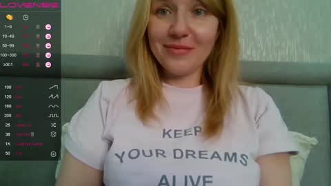 Snapshot of urbadkitty chatting on February 25, 6:58 am urbadkitty online show from February 25, 6:58 am