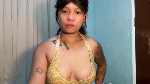 Urbbgurl lynxx  online show from May 12, 5:26 am