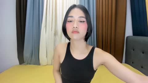 URDREAMGIRL JESS online show from December 3, 9:00 am