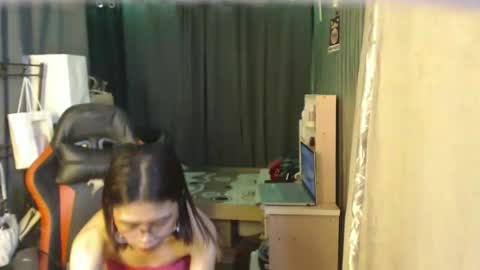 Snapshot of urdreamgirljayne chatting on September 14, 9:51 am urdreamgirljayne online show from September 14, 9:51 am