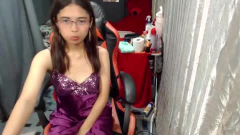 Snapshot of urdreamgirljayne chatting on January 23, 12:57 am urdreamgirljayne online show from January 23, 12:57 am