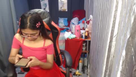 Snapshot of urdreamgirljayne chatting on January 29, 7:46 am urdreamgirljayne online show from January 29, 7:46 am