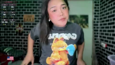 Dimple online show from April 1, 4:04 pm