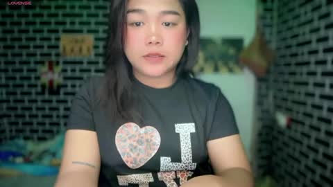 Dimple online show from May 6, 6:06 am