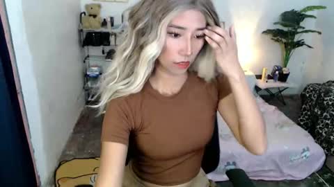 Snapshot of urhotblack_pinay chatting on October 17, 12:19 pm urhotblack_pinay online show from October 17, 12:19 pm
