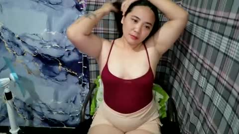 urhotjen online show from May 26, 1:38 am