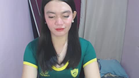 Katey online show from May 17, 11:31 am