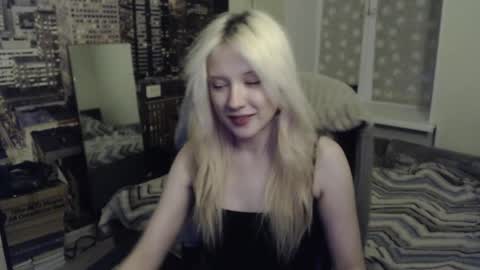 Mary online show from March 18, 8:58 pm