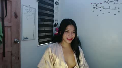 hi im kim online show from February 18, 2:49 am