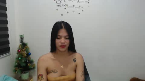 hi im kim online show from December 9, 10:54 am
