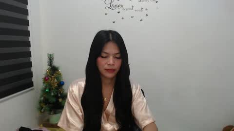 hi im kim online show from December 6, 12:56 am