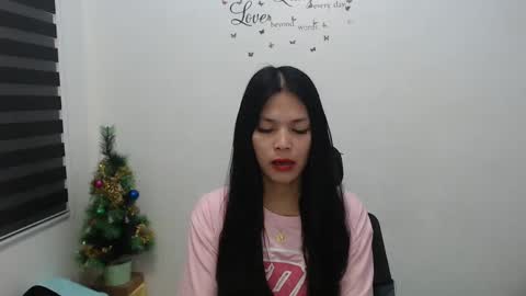 hi im kim online show from December 10, 11:54 am